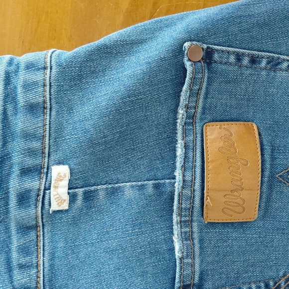 Wrangler Billabong Women's Bib Overalls Size 25 - Picture 6 of 12